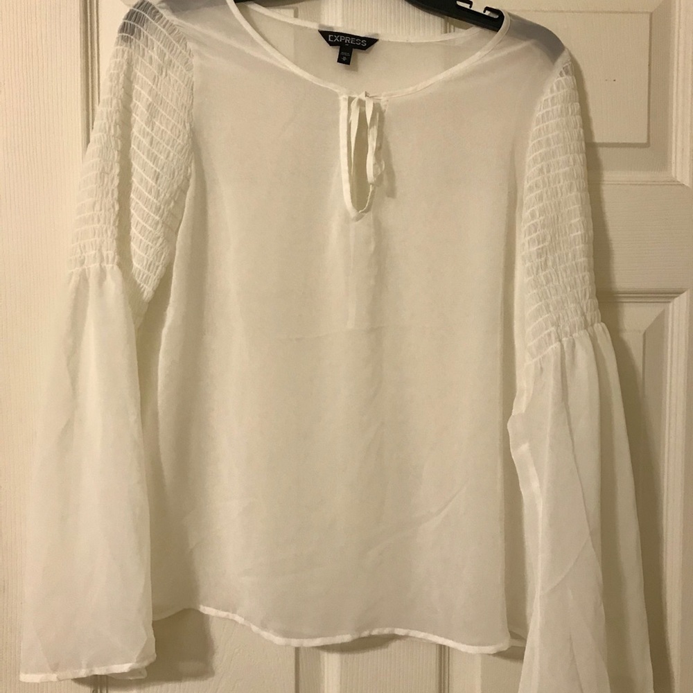 White long sleeve blouse
